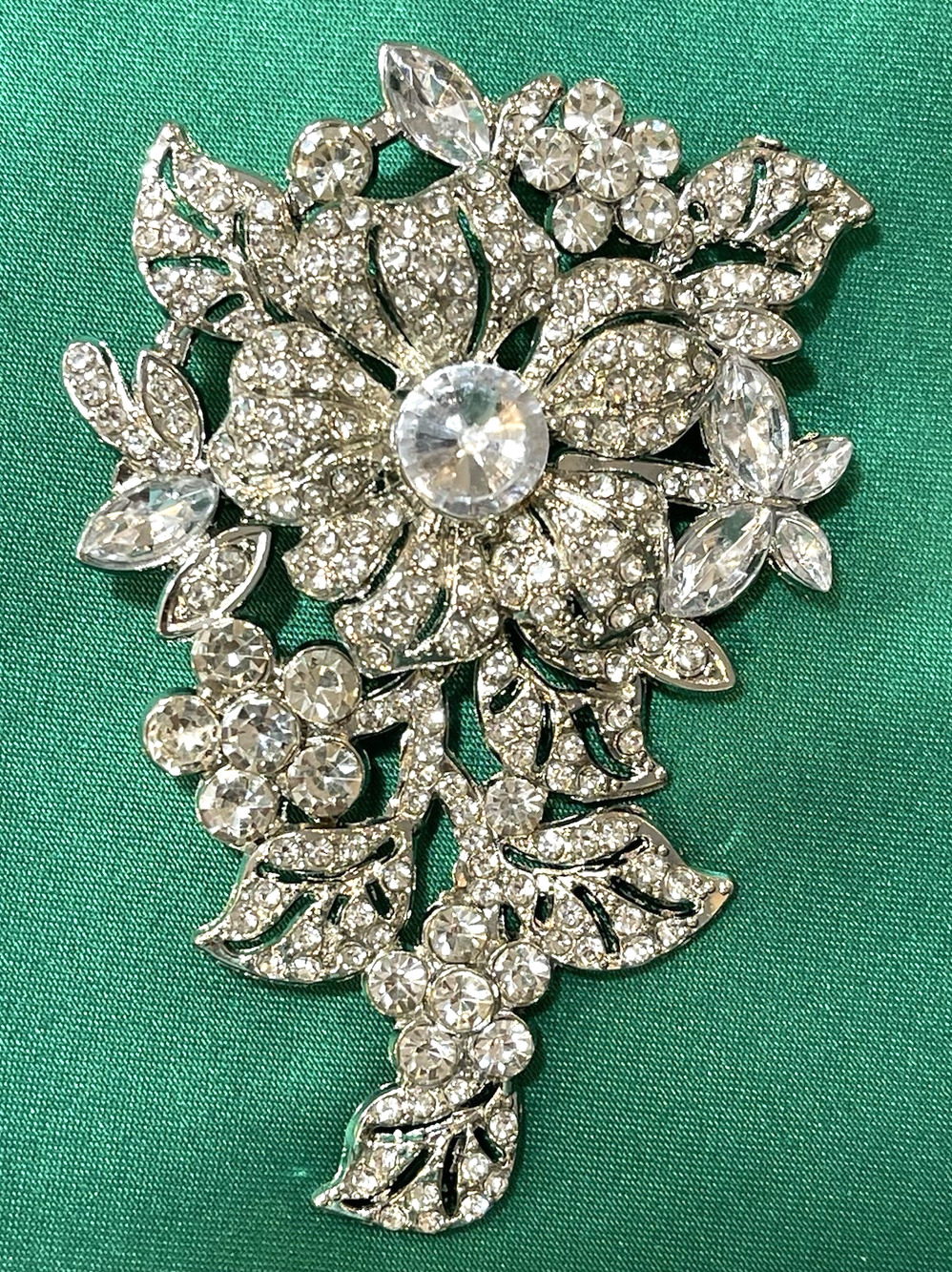 NWOT HUGE Silver Rhinestone Crystal Flower Brooch Floral Pin Silver Toned
